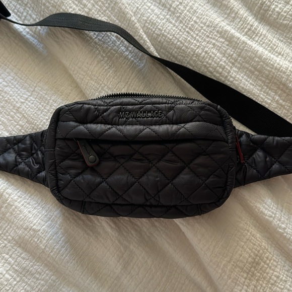 NEVER WORN MZ metro belt bag - Picture 2 of 7